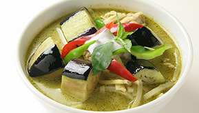 Green Curry with Chicken / Kaeng Kew Wan Kai　¥1,680