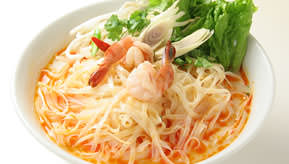 Tom Yam Kung Noodle/ Kau Tiaw Tom Yum Koong Sod　¥1,680