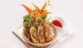 揚げ春巻/Deep-Fried Spring Rolls　¥1,100